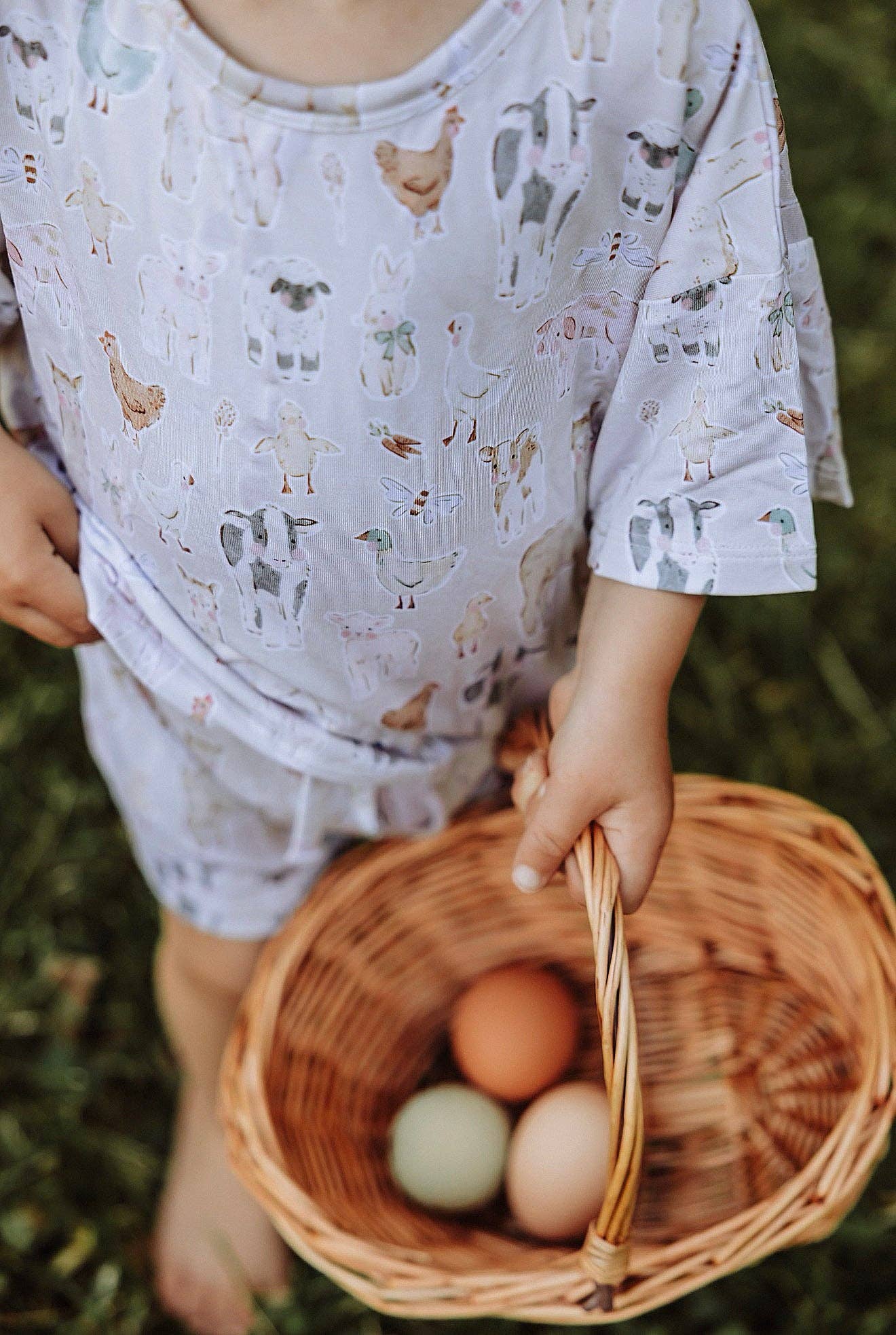 Farmyard Fables Oversized Bamboo Summer Set