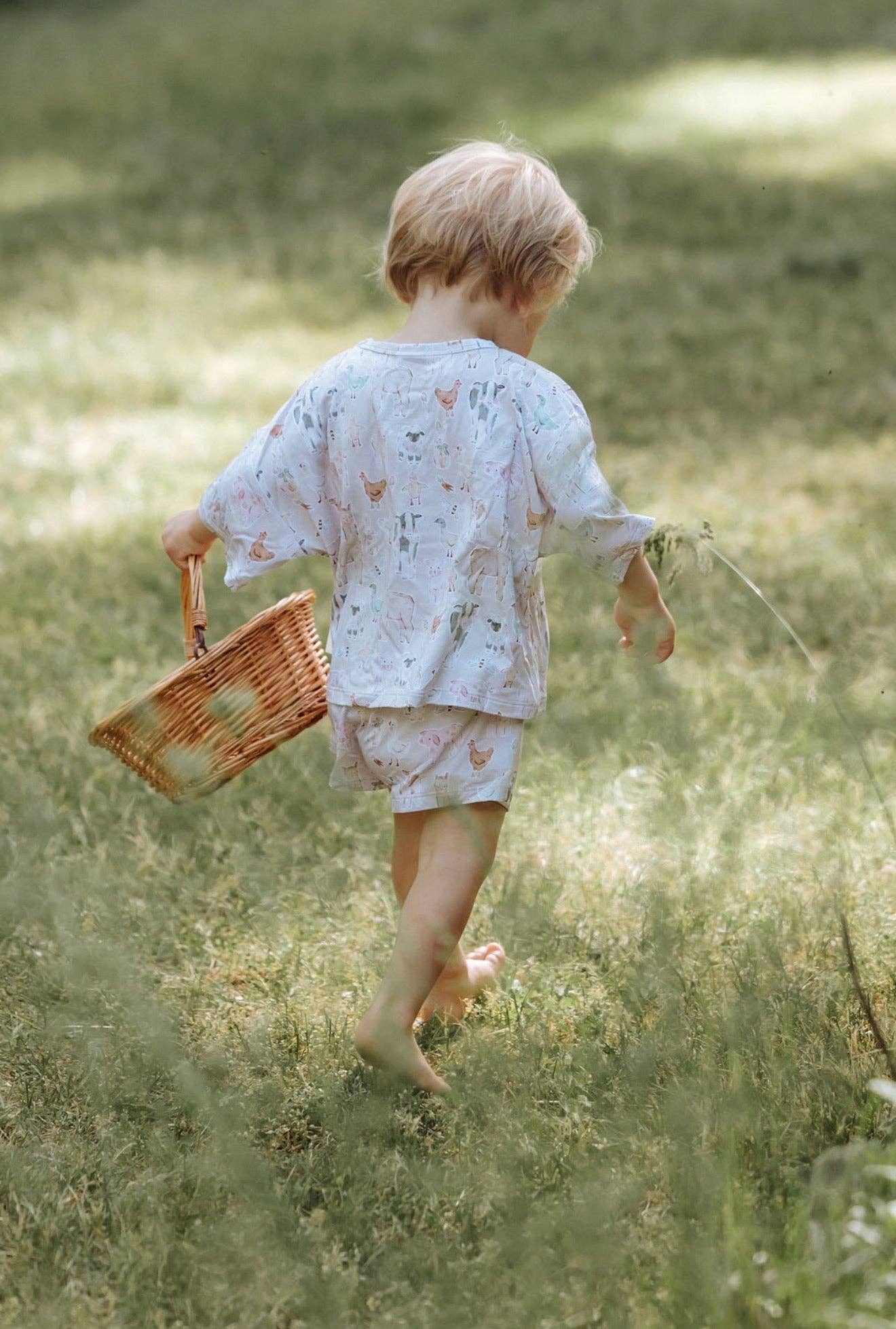Farmyard Fables Oversized Bamboo Summer Set