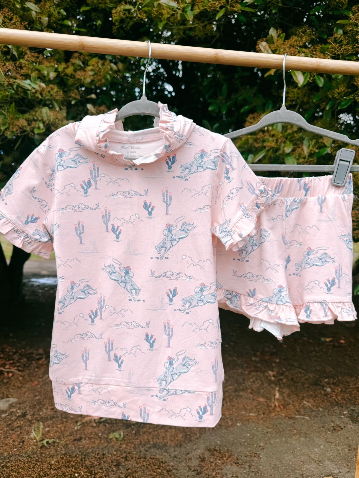 Rodeo Rose Ruffle Hooded Top | Girls