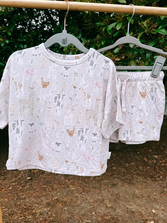 Farmyard Fables Oversized Bamboo Summer Set